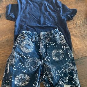 Old Navy Shirt with Gap Shorts 2t